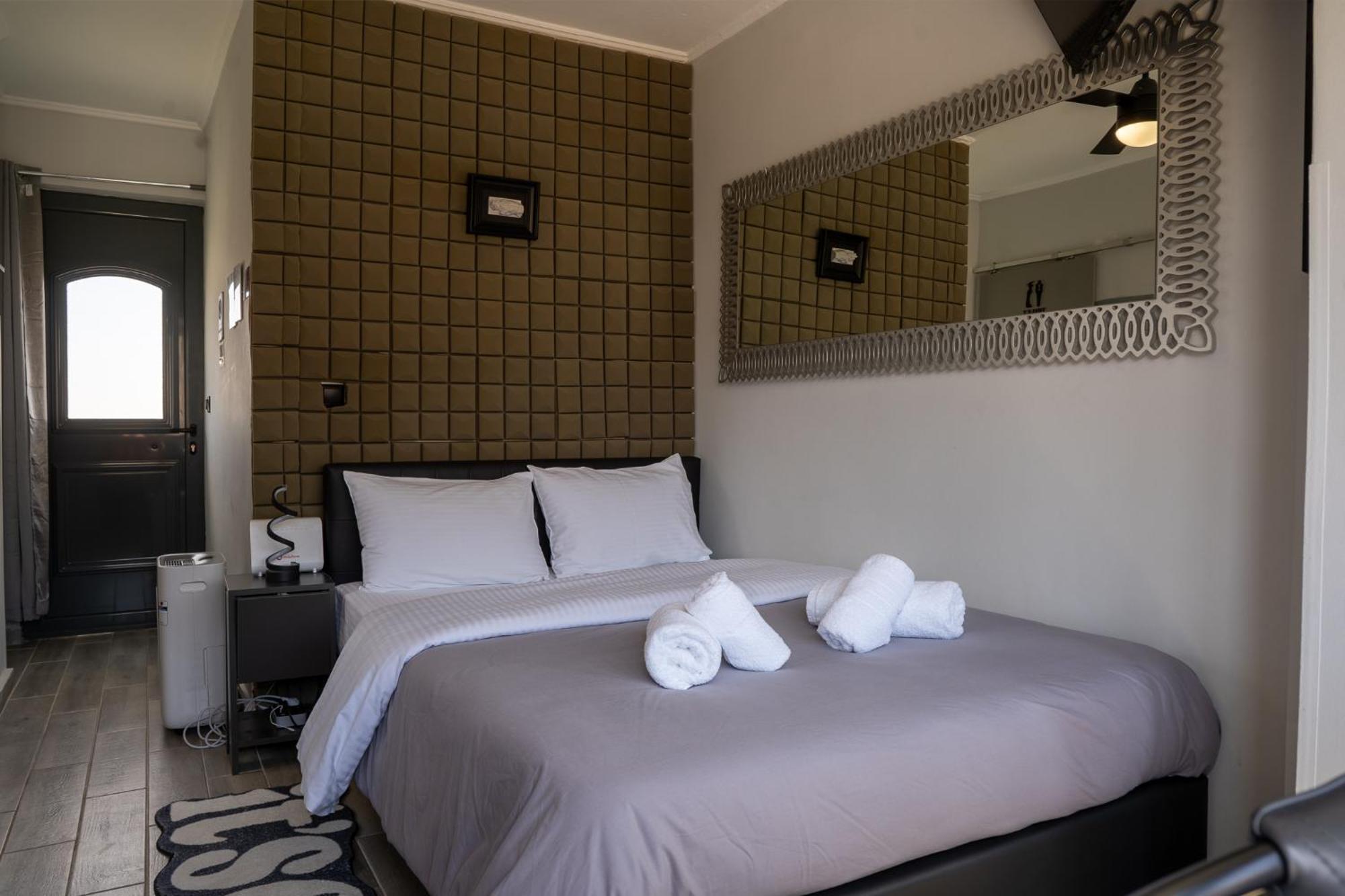Loft Life Studio Mytilene View المظهر الخارجي الصورة